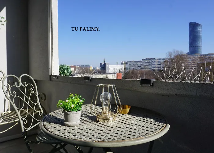 JAWORSKI APARTAMENT\'S - Studio Apartament DeLuxe 40m2 Centrum Balkon typu Loggia z widokiem na miasto - FV